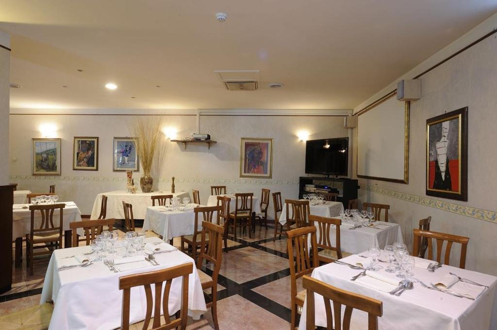 Hotel Europa Norcia Exterior foto