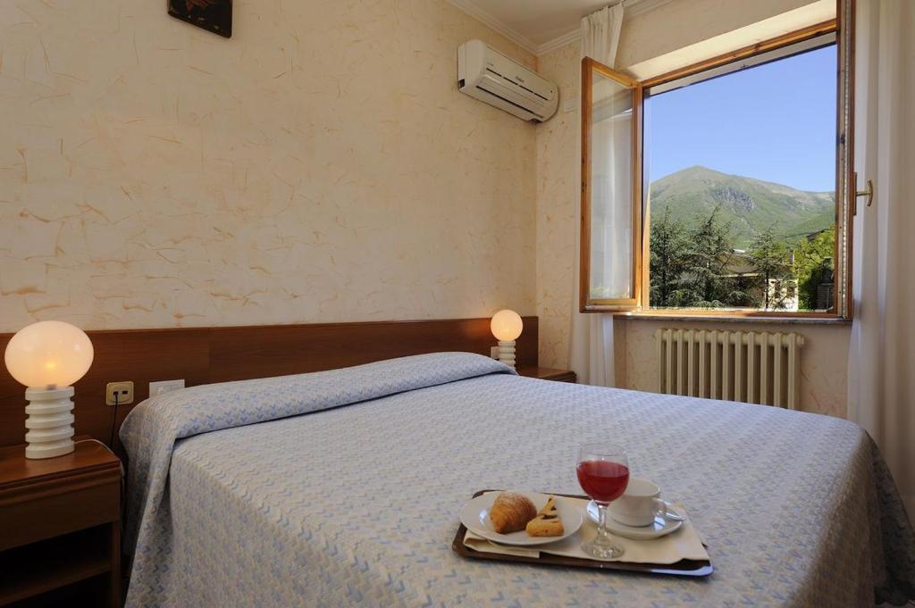 Hotel Europa Norcia Zimmer foto